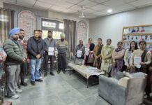 ਅਧਿਆਪਕਾਂ ਨੇ ਸਕੂਲ-ਸਕੂਲ ਜਾ ਕੇ ਫੂਕਿਆ ਸੰਘਰਸ਼ ਦਾ ਬਿਗਲ; ਸੰਗਰੂਰ ਰੈਲੀ ਲਈ ਵੱਡੀ ਲਾਮਬੰਦੀ