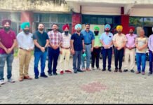 ਭਗਵੰਤ ਮਾਨ ਸਰਕਾਰ ਨੇ ਝੂਠੀ ਇਸ਼ਤਿਹਾਰਬਾਜ਼ੀ ‘ਤੇ ਖ਼ਰਚੇ ਕਰੋੜਾਂ ਰੁਪਏ! ਅਧਿਆਪਕਾਂ ਦੀ ਤਨਖ਼ਾਹ ਲਈ ਖਜ਼ਾਨਾ ਖ਼ਾਲੀ