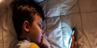 ਬੱਚੇ ਮੋਬਾਈਲਾਂ ਕਾਰਨ ਹੱਥੋਂ ਨਿਕਲੇ! ਪੰਜਾਬ ‘ਚ ਸੋਸ਼ਲ ਮੀਡੀਆ ਦੀ ਵਰਤੋਂ ਲਈ ਬਣਨ ਜਾ ਰਿਹੈ ਨਵਾਂ ਕਾਨੂੰਨ?