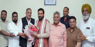 ਪੰਜਾਬ ਦੇ ਆੜ੍ਹਤੀਆਂ ਨੇ ਹਰਿਆਣਾ ਦੇ ਮੁੱਖ ਮੰਤਰੀ ਕੋਲ ਰੋਇਆ ਦੁਖੜਾ!