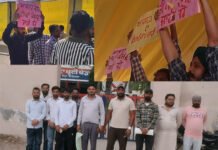 “ਵਾਅਦਾ ਖਿਲਾਫੀ ਬੰਦ ਕਰੋ”! ਭਗਵੰਤ ਮਾਨ ਦੀ ਰੈਲੀ ਦੇ ਪੰਡਾਲ ‘ਚ ਗੂੰਜੇ ਨਾਅਰੇ, ਬੇਰੁਜ਼ਗਾਰ ਅਧਿਆਪਕਾਂ ਨੂੰ ਥਾਣੇ ਡੱਕਿਆ