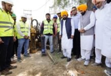 ਖੰਭਾ ਮੁਕਤ ਪੰਜਾਬ! ਖੇਤਾਂ ‘ਚ Electricity Wires ਹੋਣਗੀਆਂ ਅੰਡਰਗਰਾਊਂਡ; ਭਗਵੰਤ ਮਾਨ ਨੇ ਪਾਇਲਟ ਪ੍ਰੋਜੈਕਟ ਦੀ ਕੀਤੀ ਸ਼ੁਰੂਆਤ