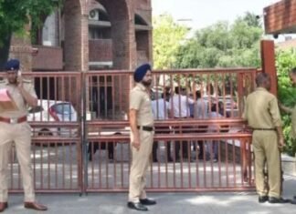 School Bomb Threat- ਵੱਡੀ ਖ਼ਬਰ: ਸਕੂਲਾਂ ਅਤੇ CMO ਨੂੰ ਬੰਬ ਨਾਲ ਉਡਾਉਣ ਦੀ ਧਮਕੀ