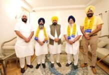 BREAKING- ਅਕਾਲੀ ਦਲ ਨੂੰ ਵੱਡਾ ਝਟਕਾ! ਸੀਨੀਅਰ ਲੀਡਰ ਅਤੇ ਸਾਬਕਾ ਰਾਜ ਸਭਾ ਮੈਂਬਰ ਸਾਥੀਆਂ ਸਮੇਤ AAP ‘ਚ ਸ਼ਾਮਲ