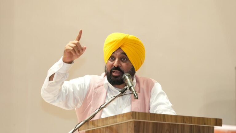 BREAKING: CM ਭਗਵੰਤ ਮਾਨ ਦਾ ਮਜ਼ਦੂਰਾਂ ਦੇ ਹੱਕ ਵਿੱਚ ਵੱਡਾ ਐਲਾਨ