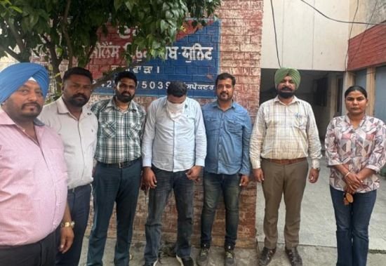 ਵੱਡੀ ਖ਼ਬਰ: ਪੰਜਾਬ ਵਿਜੀਲੈਂਸ ਵੱਲੋਂ 1,00,000 ਰੁਪਏ ਰਿਸ਼ਵਤ ਲੈਂਦਾ ਸਬ ਇੰਸਪੈਕਟਰ ਗ੍ਰਿਫ਼ਤਾਰ