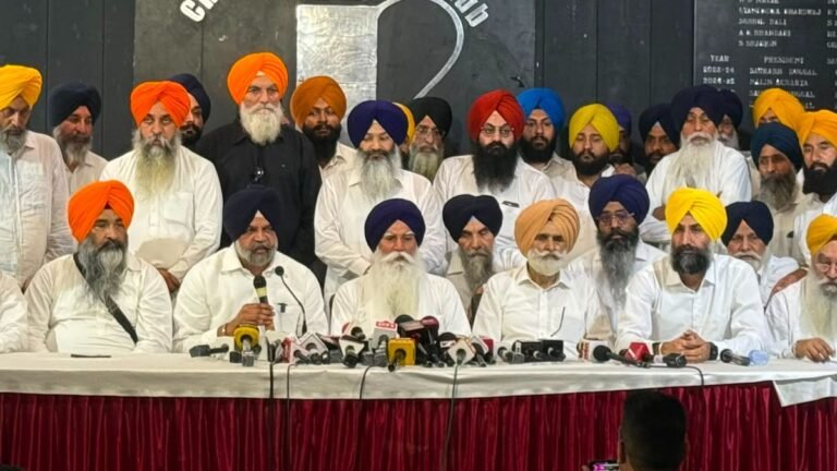 Punjab Politics News: ਪੰਜਾਬ ਦੀ ਸਿਆਸਤ ‘ਚ ਵੱਡਾ ਉਲਟਫੇਰ! ਵਿਧਾਇਕ ਮਨਪ੍ਰੀਤ ਸਿੰਘ ਇਆਲੀ ਨੇ ਬਦਲੀ ਪਾਰਟੀ!