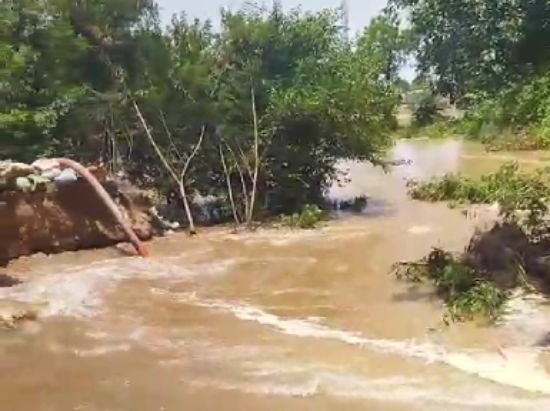 Punjab News: ਨਹਿਰ ‘ਚ ਪਿਆ 40 ਫੁੱਟ ਦਾ ਪਾੜ, ਰਿਹਾਇਸ਼ੀ ਇਲਾਕਿਆਂ ਲਈ ਖ਼ਤਰਾ