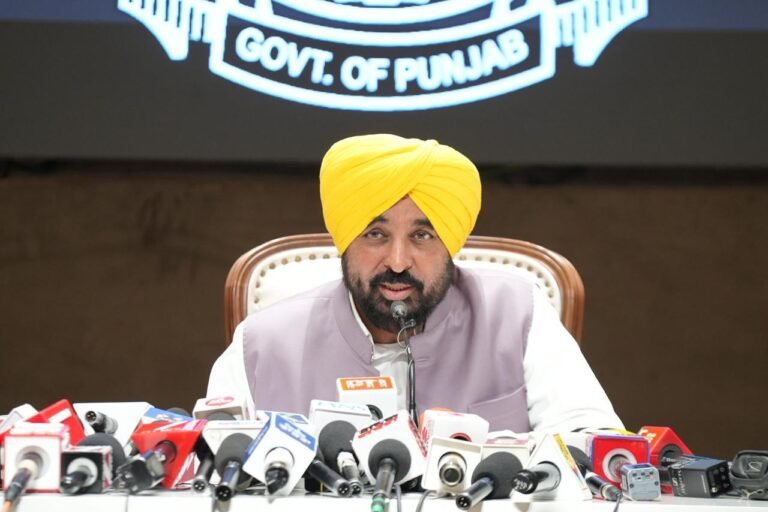 ਪੰਜਾਬ ਸਰਕਾਰ ਦਾ ਵੱਡਾ ਫ਼ੈਸਲਾ; ਪ੍ਰਾਈਵੇਟ ਸਕੂਲਾਂ ਵੱਲੋਂ ਮਨਮਰਜ਼ੀ ਦੀਆਂ ਫੀਸਾਂ ਵਧਾਉਣ ‘ਤੇ ਲਾਈ ਰੋਕ
