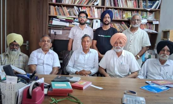 ਪੰਜਾਬ ‘ਚ ਵਹਿਮਾਂ-ਭਰਮਾਂ ਖਿਲਾਫ਼ ਵਿਗਿਆਨਕ ਸੋਚ ਦਾ ਹੋਵੇਗਾ ਪ੍ਰਚਾਰ! ਤਰਕਸ਼ੀਲ ਸੁਸਾਇਟੀ ਦੀ ਮੀਟਿੰਗ ‘ਚ ਲਏ ਗਏ ਵੱਡੇ ਫ਼ੈਸਲੇ