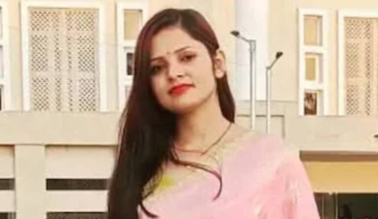 ਵੱਡੀ ਖ਼ਬਰ: ਸੀਨੀਅਰ ਅਫ਼ਸਰ ਦੀ ਪਤਨੀ ਦੀ ਸ਼ੱਕੀ ਹਾਲਾਤ ਵਿੱਚ ਮੌਤ! ਨਜਾਇਜ਼ ਸਬੰਧਾਂ ਨੇ ਲਈ ਜਾਨ?